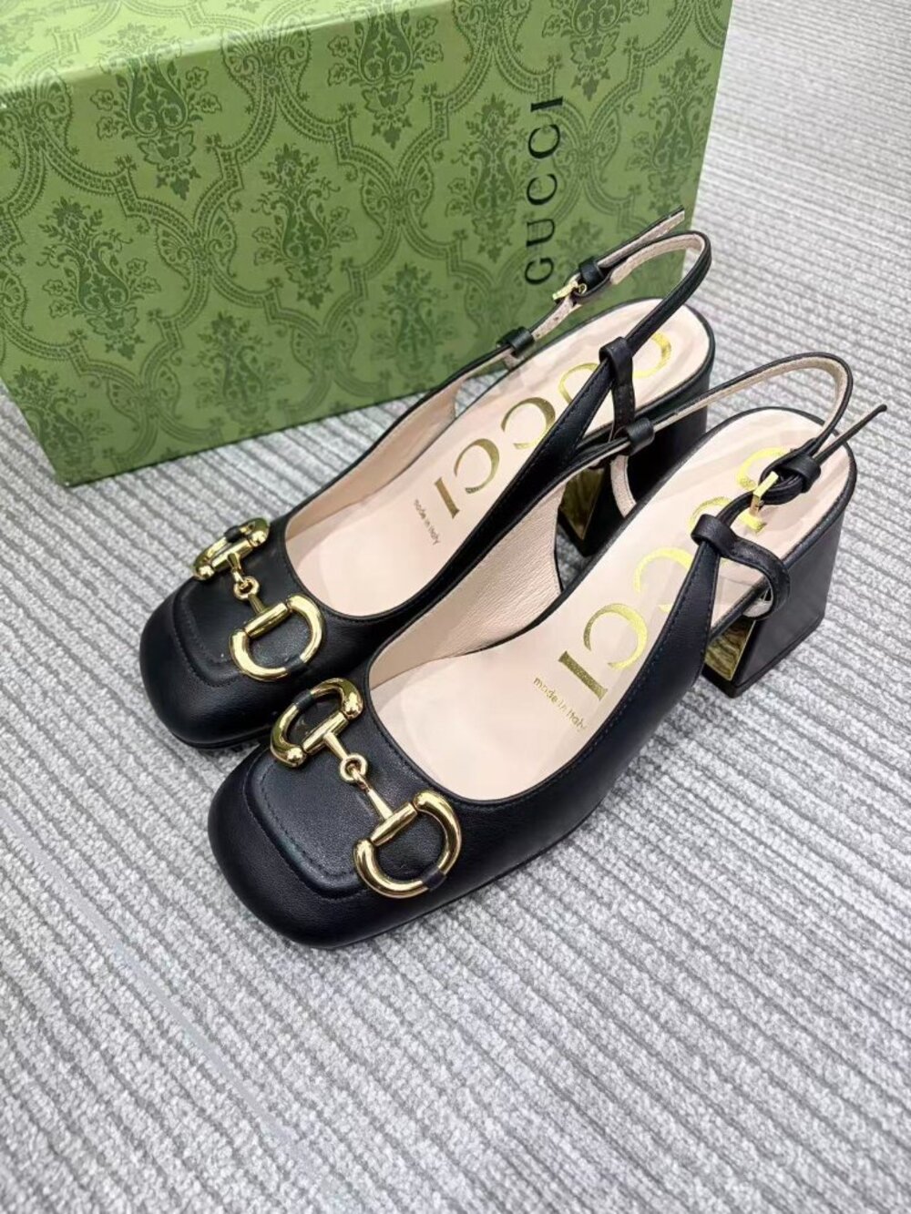 Gucci Women's Authentic Sandals